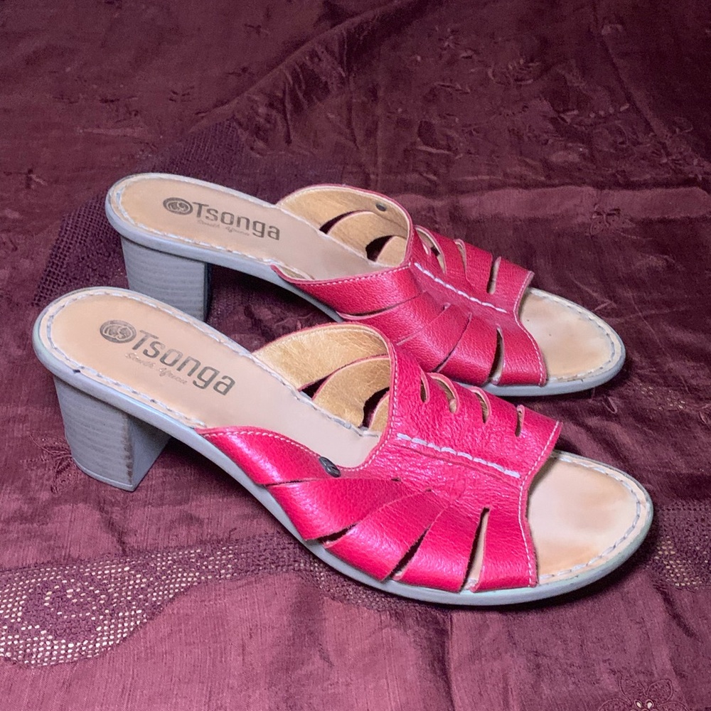Tsonga sandal heels